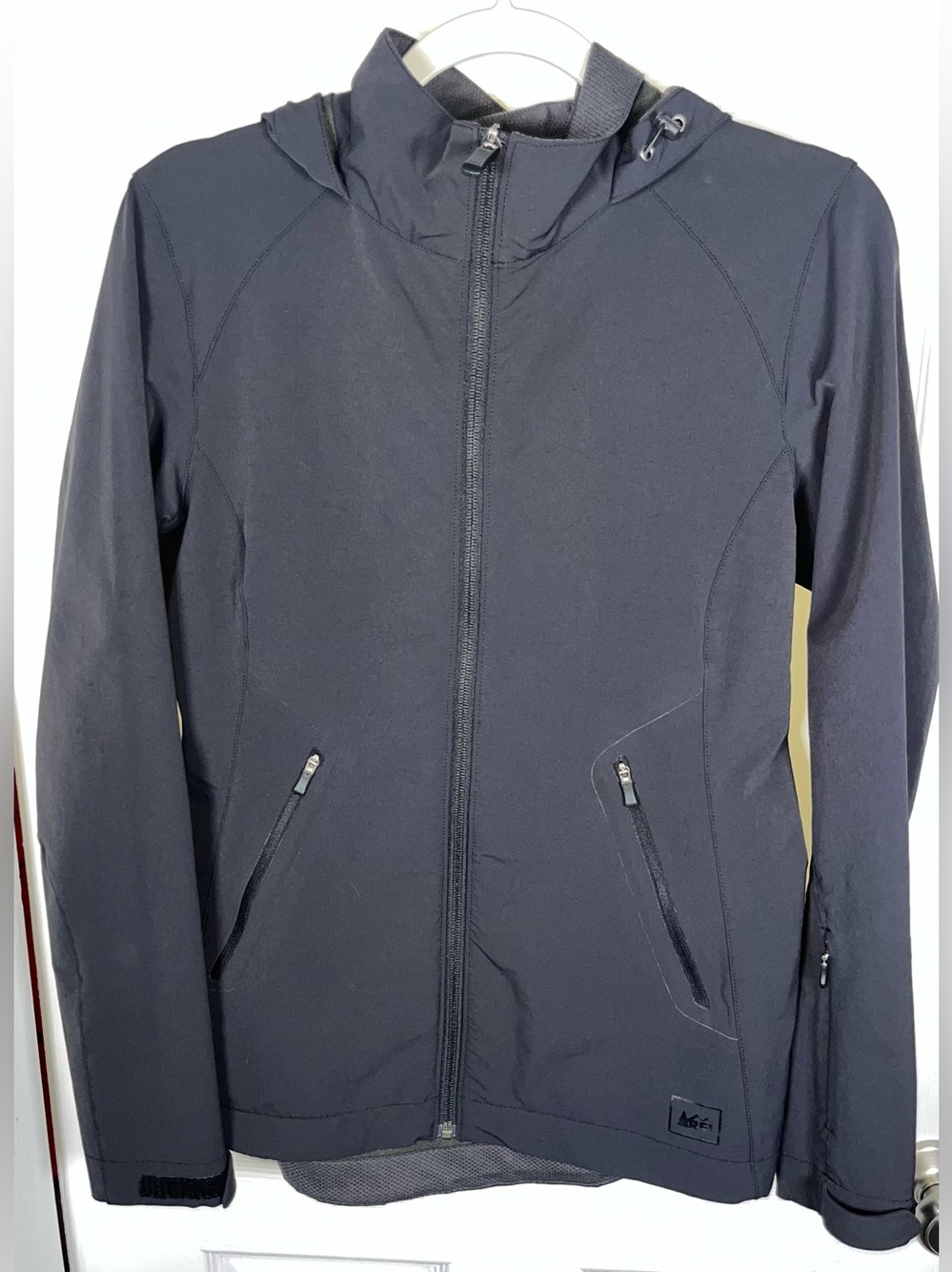 Women’s Small REI Twisp Softshell Stretch Jacket Black Full Zip Hooded